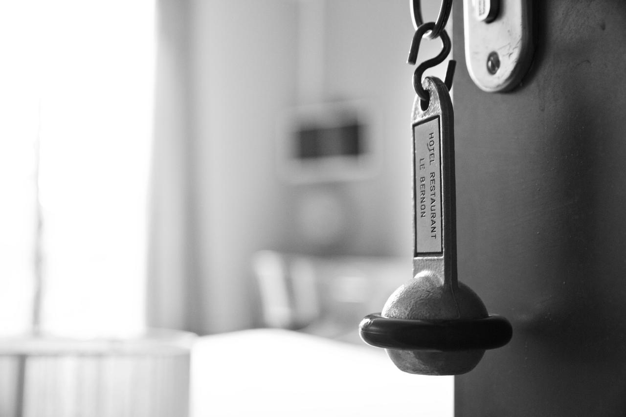 Le Bernon Hotel Connaux Eksteriør billede